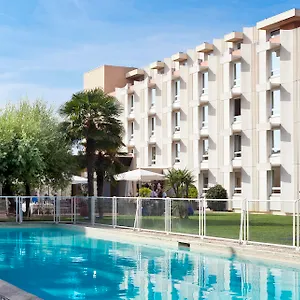 Novotel Aeroport Cap 3000 Отель