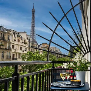 Le Cercle Tour Eiffel *** باريس