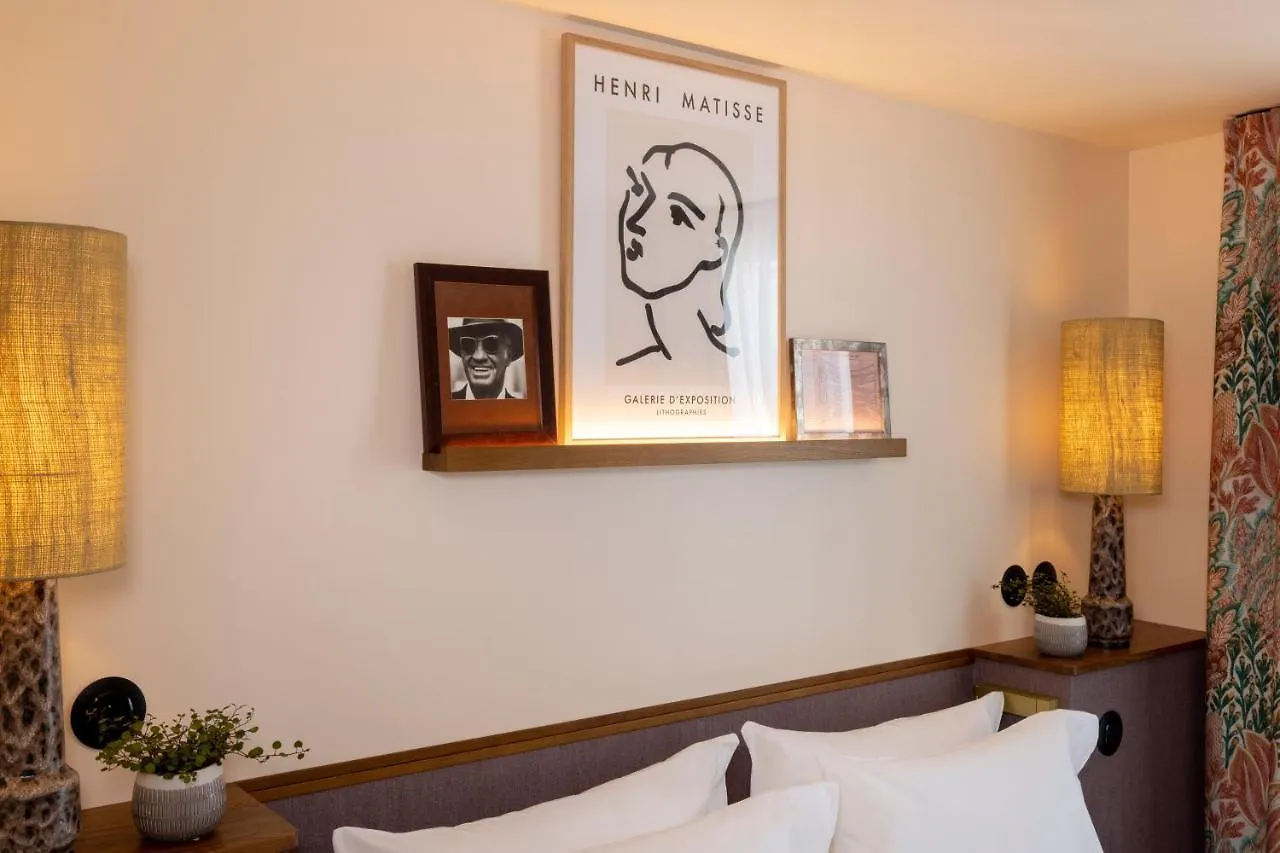 Hotel Ernest Paris