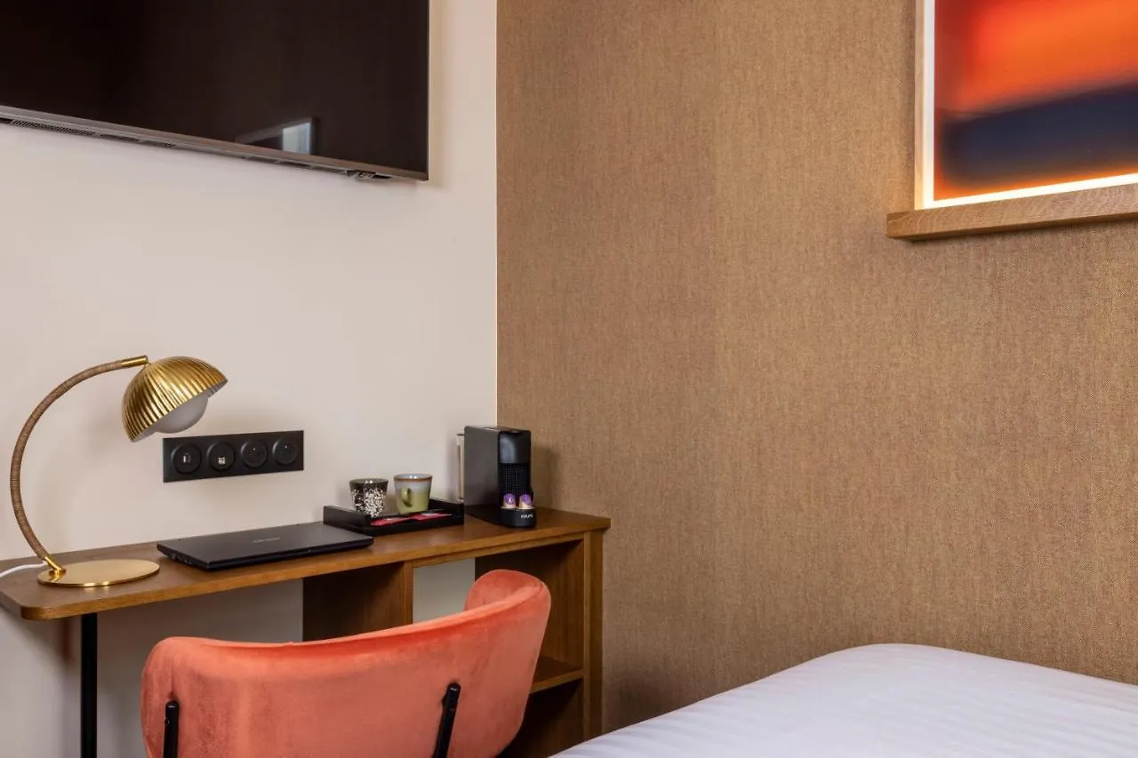 Hotel Ernest Paris 3*,